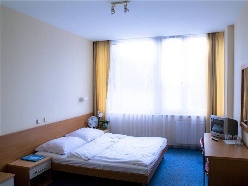 Dom Turystyczny Indigo Pansiyon Krakow Dış mekan fotoğraf