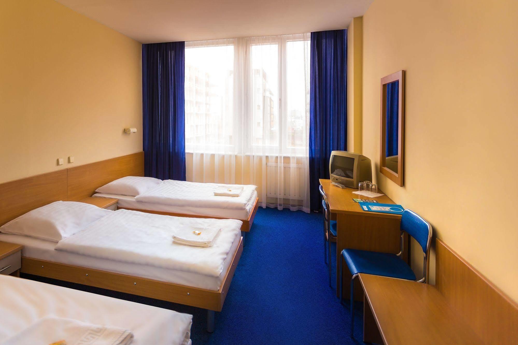 Dom Turystyczny Indigo Pansiyon Krakow Dış mekan fotoğraf